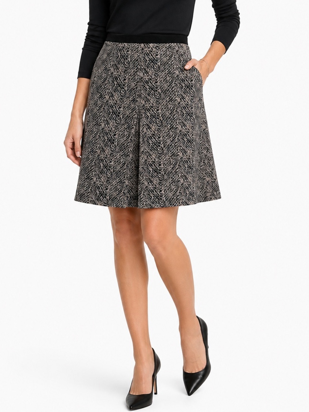 Ann Taylor Size 2 Chevron Print A-Line Skirt Black Gray